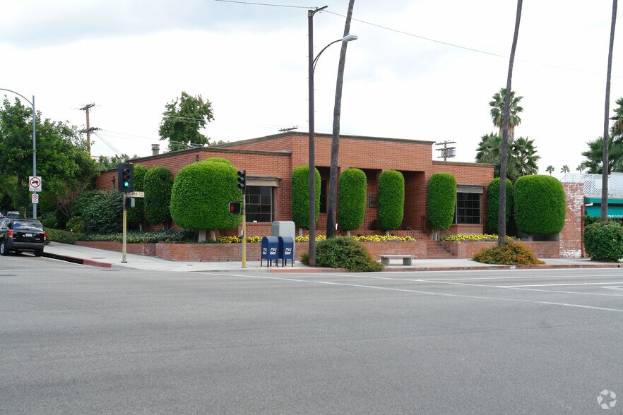 1156 N Brand Blvd, Glendale, CA à louer - Photo de l’immeuble – Image 2 sur 19