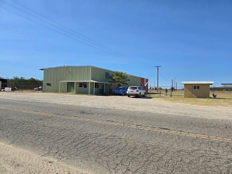 69828 US-60, Wenden, AZ à vendre - Photo de l’immeuble – Image 2 sur 13
