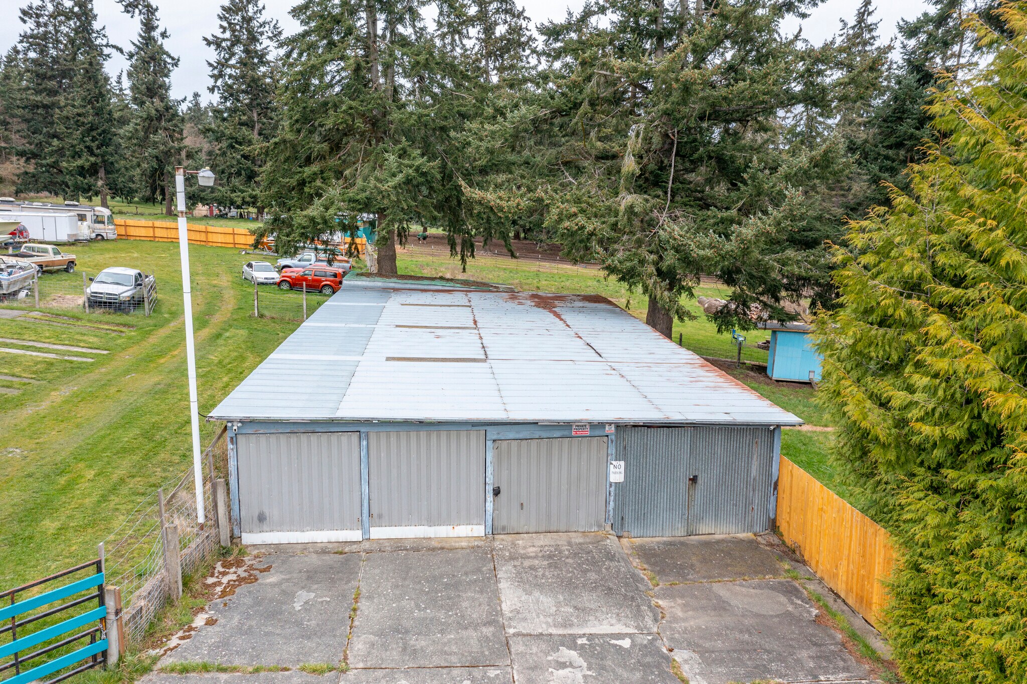 766 Scheer Ln, Oak Harbor, WA à louer Photo de l’immeuble– Image 1 sur 2
