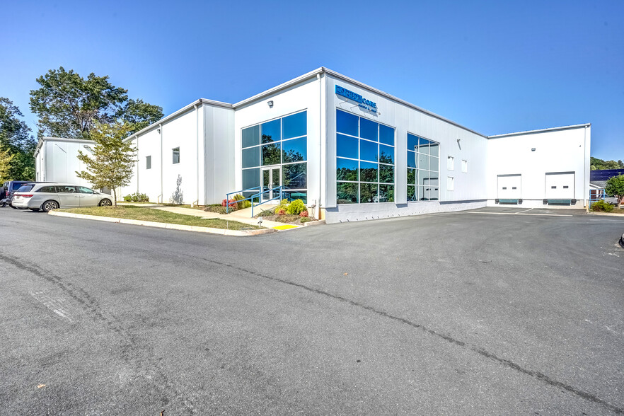 48 Zion Station Ct, Troy, VA à vendre - Photo de l’immeuble – Image 1 sur 38