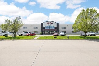 Plus de détails pour 2000 James St, Coralville, IA - Différents types d’espaces à louer