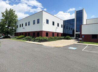 Plus de détails pour 310 George Patterson Blvd, Bristol, PA - Local d'activités à louer