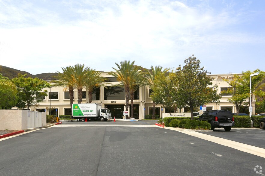 1 Ridgegate, Temecula, CA à louer - Photo de l’immeuble – Image 2 sur 4