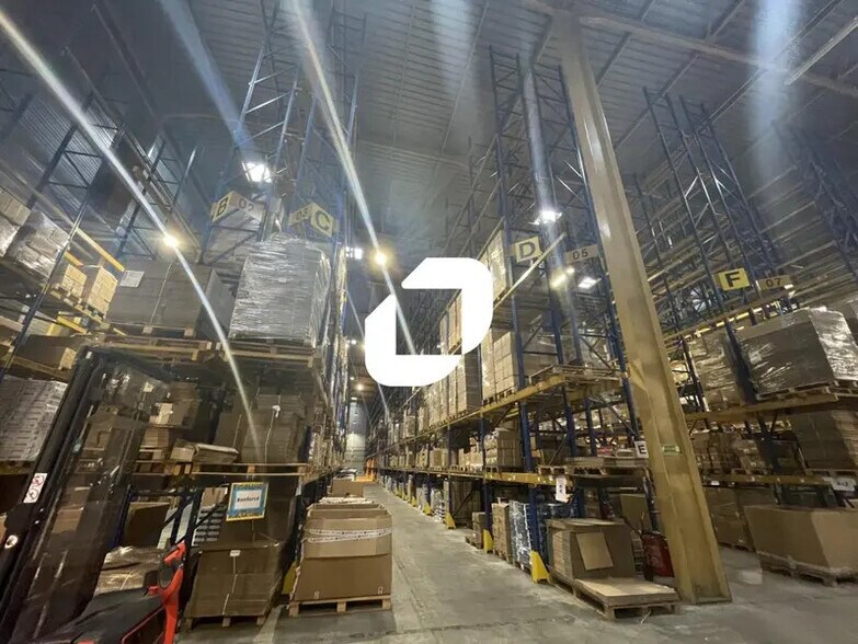 Industriel/Logistique dans Dourdan à vendre - Photo de l’immeuble – Image 2 sur 10