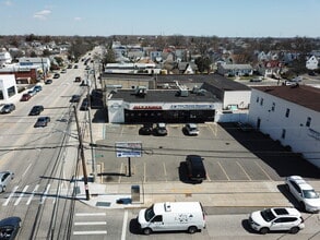 365 S Bayview Ave, Freeport, NY - VUE AÉRIENNE  vue de carte - Image1