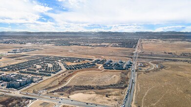 56th & Tower, Denver, CO - Vue aérienne  vue de carte - Image1