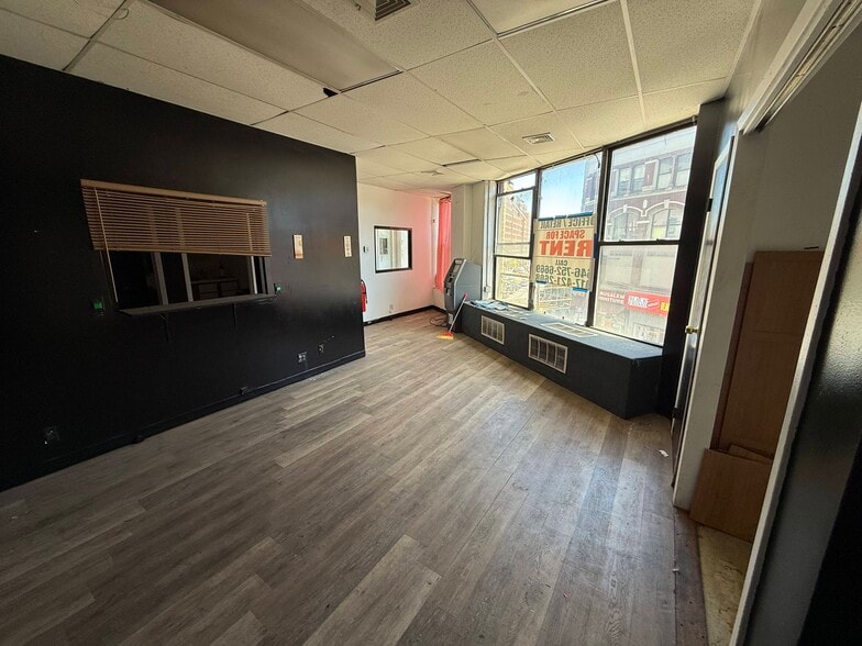 558 Melrose Ave, Bronx, NY à louer - Photo de l’immeuble – Image 3 sur 12