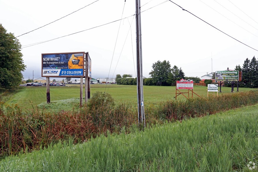 Main St W, North Dundas, ON à vendre - Photo de l’immeuble – Image 2 sur 2