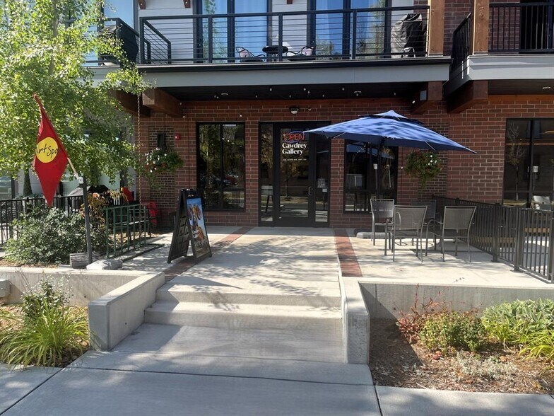 206 Lupfer Ave, Whitefish, MT à vendre - Photo de l’immeuble – Image 3 sur 16