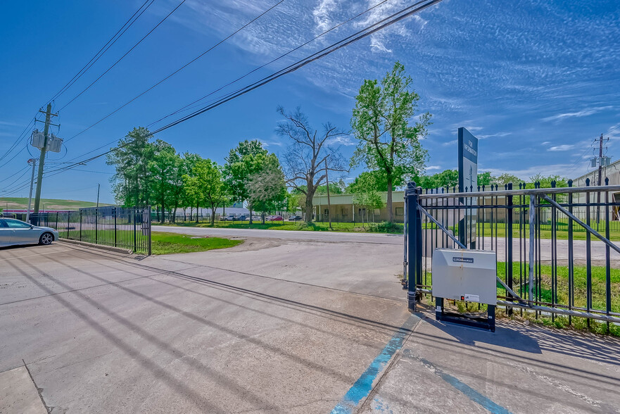 9031 Ley, Houston, TX à louer - Photo principale – Image 1 sur 8