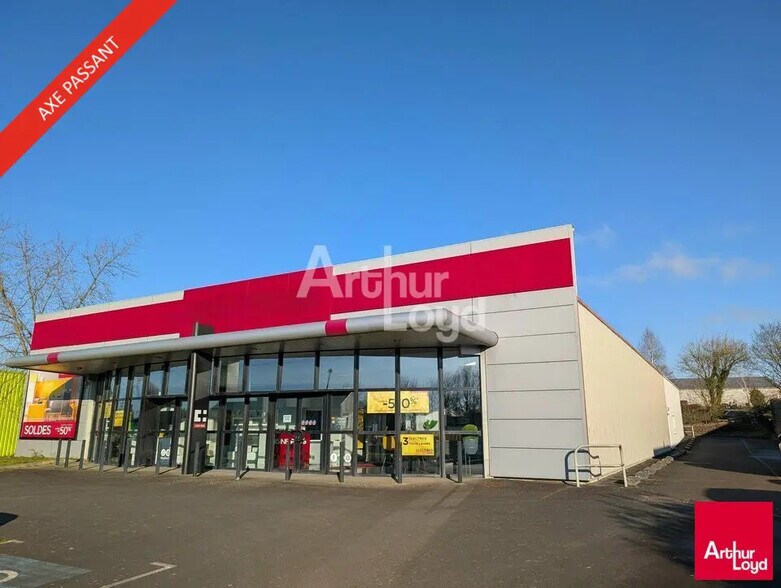 Local commercial dans Melesse à louer - Photo de l’immeuble – Image 1 sur 7