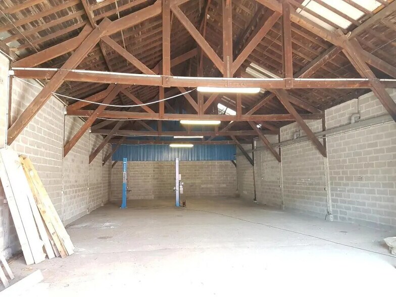 Local d’activités dans Darnétal à louer - Photo intérieure – Image 3 sur 5