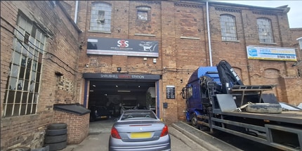 10-A-E Shrub Hill Rd, Worcester à louer Photo de l’immeuble– Image 1 sur 2