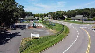 Plus de détails pour 9-10 Glenmere Ln, Coram, NY - Local commercial à vendre