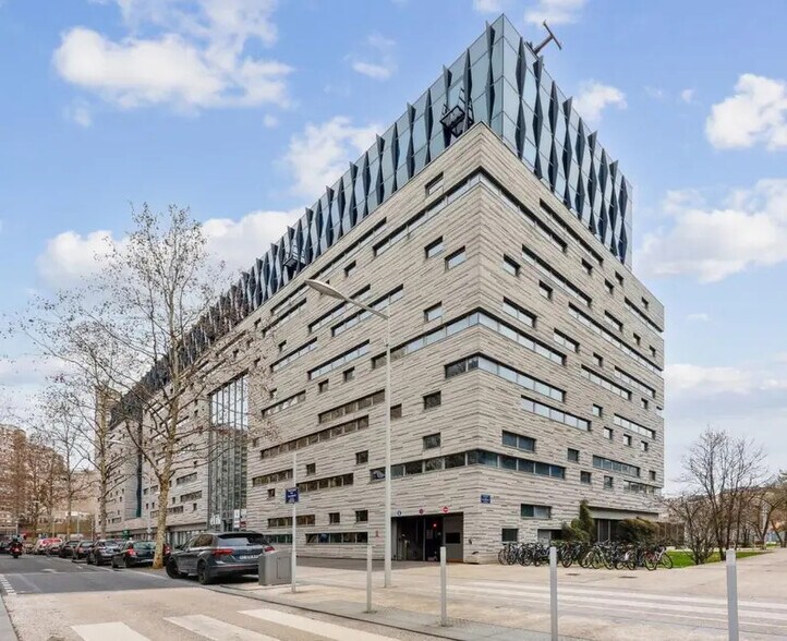 892-896 Rue Yves Kermen, Boulogne-Billancourt à louer - Photo de l’immeuble – Image 1 sur 20