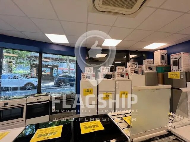 Plus de détails pour Local commercial à louer