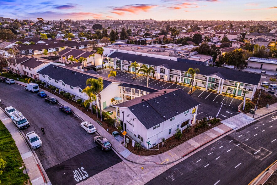 7475 El Cajon Blvd, La Mesa, CA à vendre - Photo de l’immeuble – Image 1 sur 40