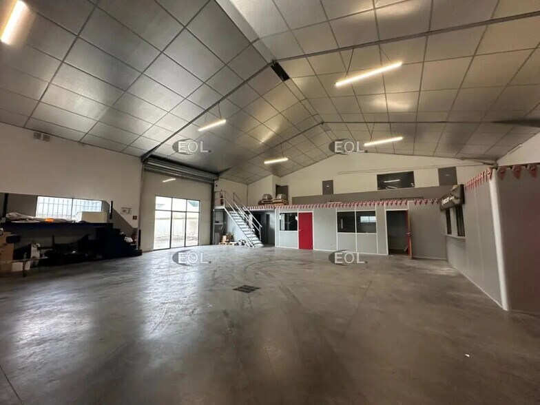 9 La Damiane, Ensuès-la-Redonne à louer - Photo de l’immeuble – Image 2 sur 5