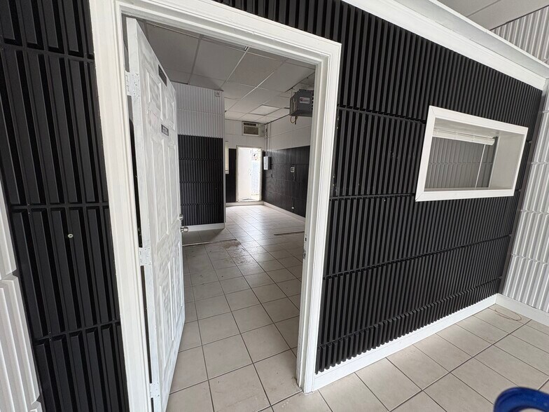 2870-2878 N Colorado Blvd, Denver, CO à louer - Photo de l’immeuble – Image 3 sur 6