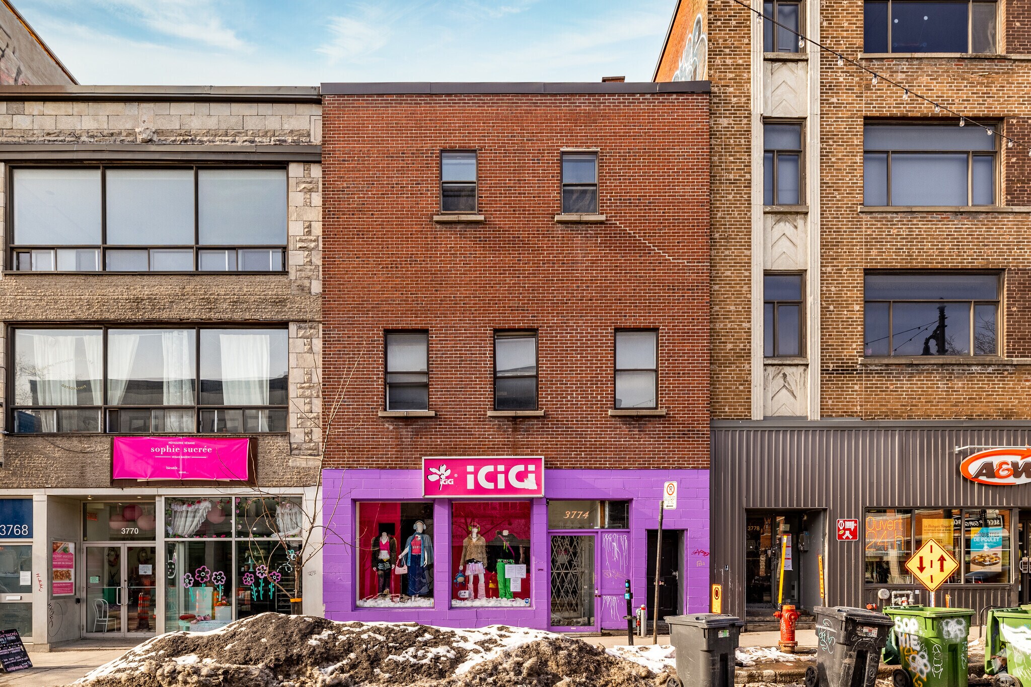 3774-3776 Boul Saint-Laurent, Montréal, QC à vendre Photo principale– Image 1 sur 6