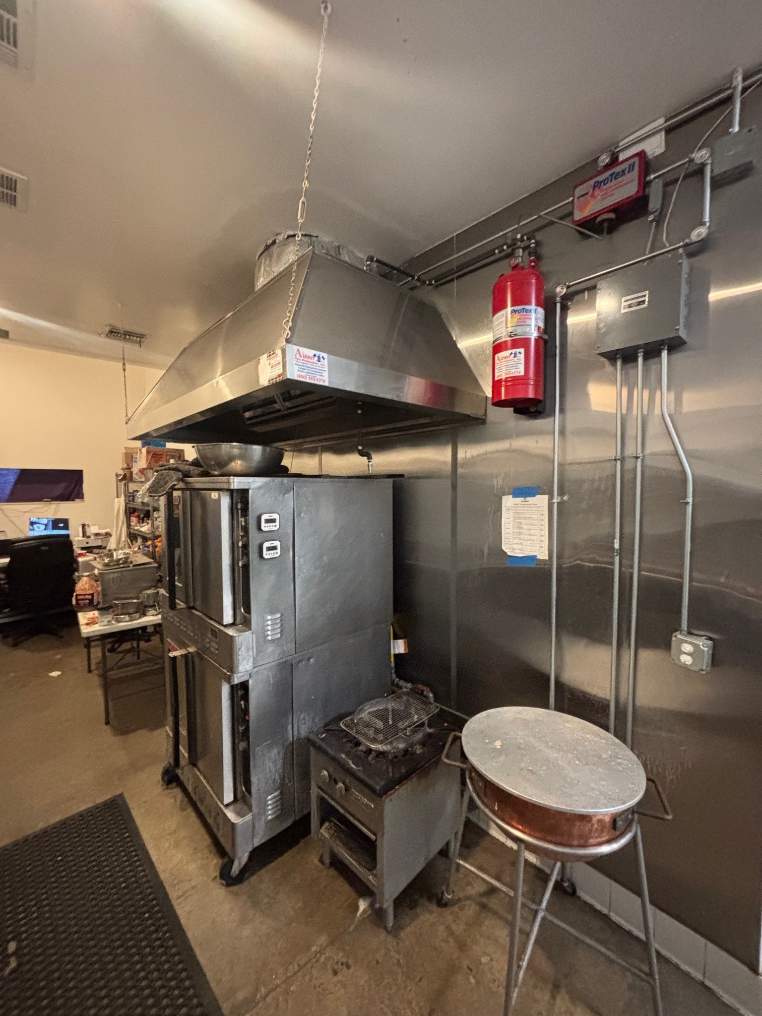 20849-20857 Sherman Way, Winnetka, CA à louer Photo intérieure– Image 1 sur 5