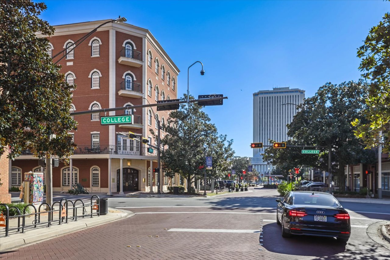 101 E College Ave, Tallahassee, FL à louer Photo de l’immeuble– Image 1 sur 39