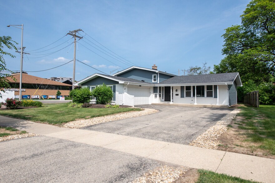 4 Olympus Dr, Naperville, IL à louer - Photo principale – Image 1 sur 4