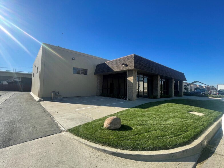 1127-1129 Fountain Way, Anaheim, CA à louer - Photo principale – Image 1 sur 2