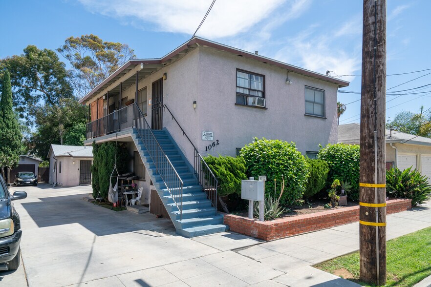 1062 Termino Ave, Long Beach, CA à vendre - Photo de l’immeuble – Image 3 sur 8