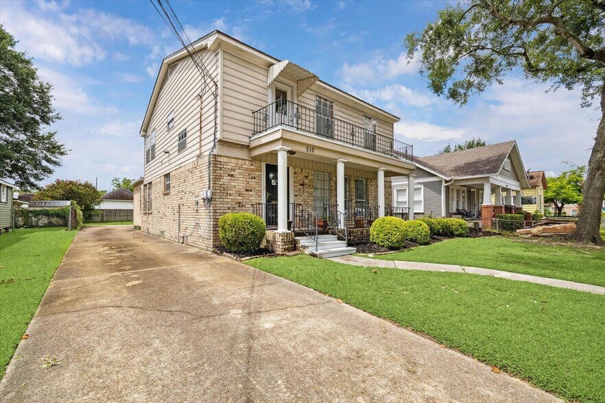 510 E Main St, Humble, TX à vendre - Photo de l’immeuble – Image 2 sur 23