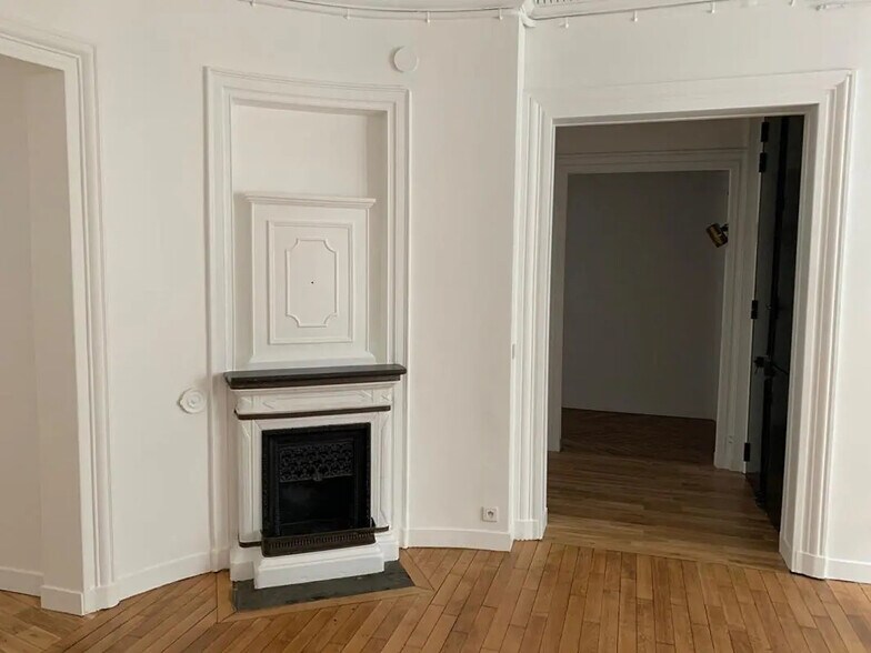 Bureau dans Paris à louer - Photo de l’immeuble – Image 3 sur 12