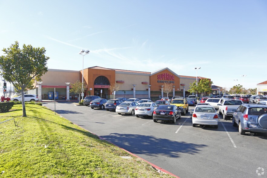 1375-1467 N Citrus Ave, Covina, CA à louer - Photo de l’immeuble – Image 1 sur 5