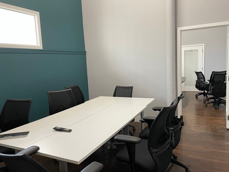 4020 N Elston Ave, Chicago, IL à louer - Photo intérieure – Image 3 sur 11