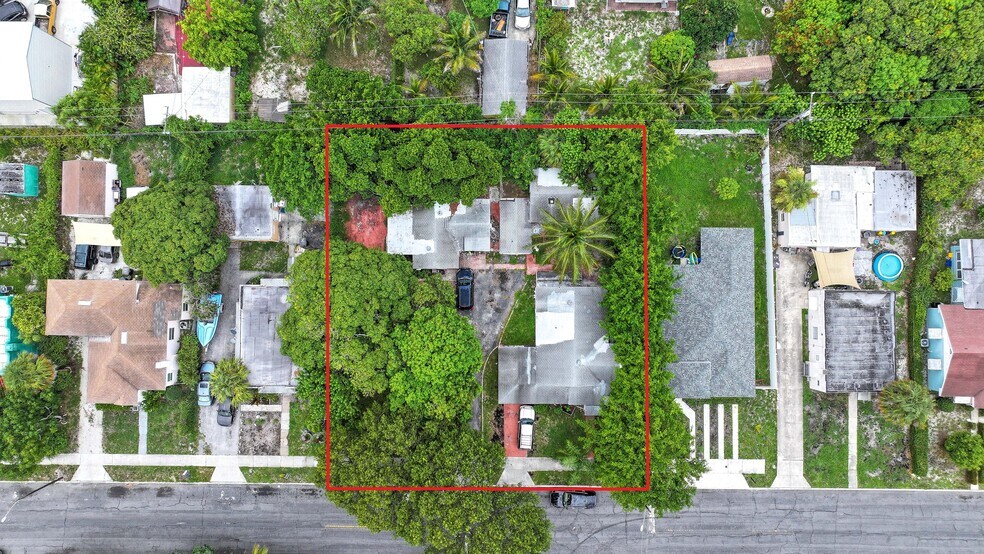 638 50th St, West Palm Beach, FL à vendre - Photo de l’immeuble – Image 2 sur 9