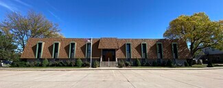 Plus de détails pour 124 W 46th St, Kearney, NE - Bureau à vendre