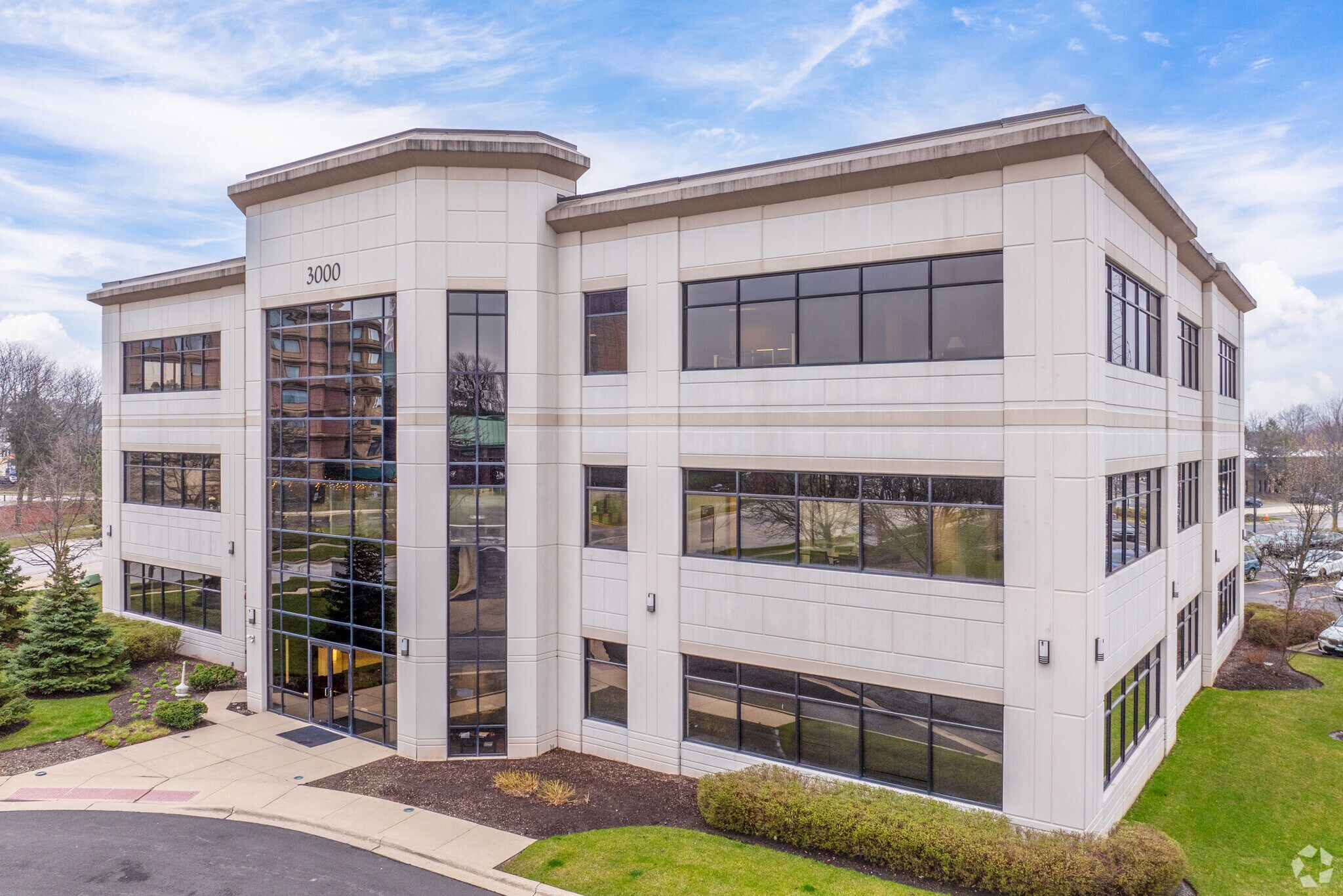 3000 Woodcreek Dr, Downers Grove, IL à vendre Photo principale– Image 1 sur 16