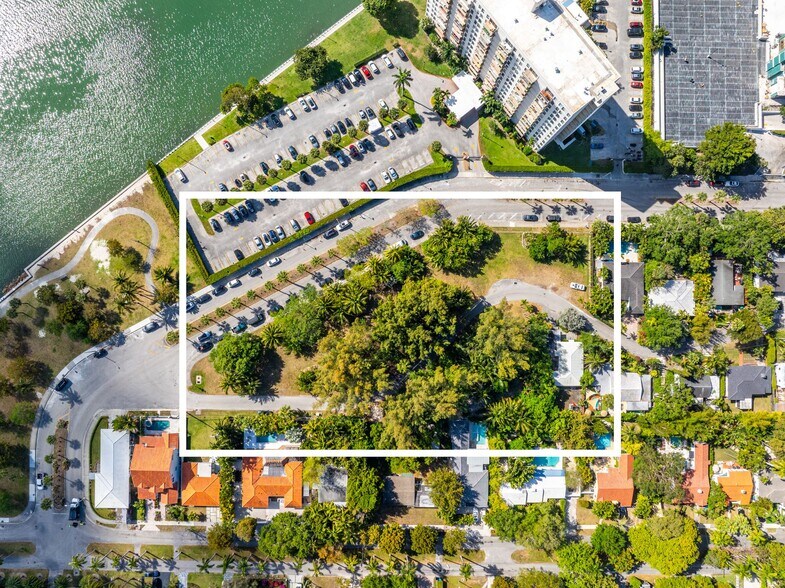 890 70th st, Miami, FL à vendre - Photo de l’immeuble – Image 2 sur 7