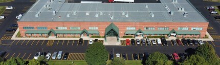 1051 E Main St, East Dundee, IL à louer Photo de l’immeuble– Image 2 sur 2