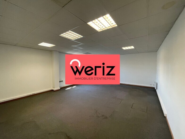 Industriel/Logistique dans Martigues à louer - Photo de l’immeuble – Image 3 sur 10