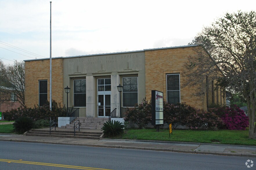 538 Main St, Liberty, TX à louer - Photo principale – Image 1 sur 2