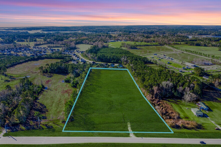 4178 Freedom Way, Hubert, NC à louer - Photo principale – Image 1 sur 4