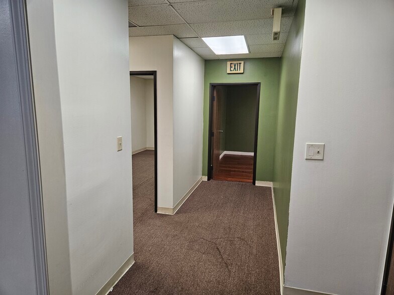 5750 Division St, Riverside, CA à louer - Photo de l’immeuble – Image 3 sur 12