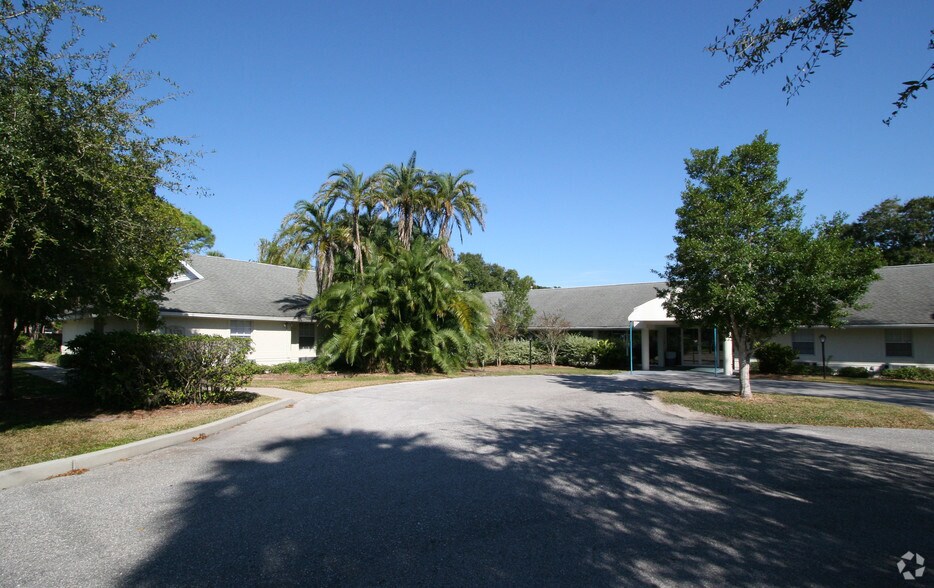 5325 26th St W, Bradenton, FL à vendre - Photo de l’immeuble – Image 3 sur 3
