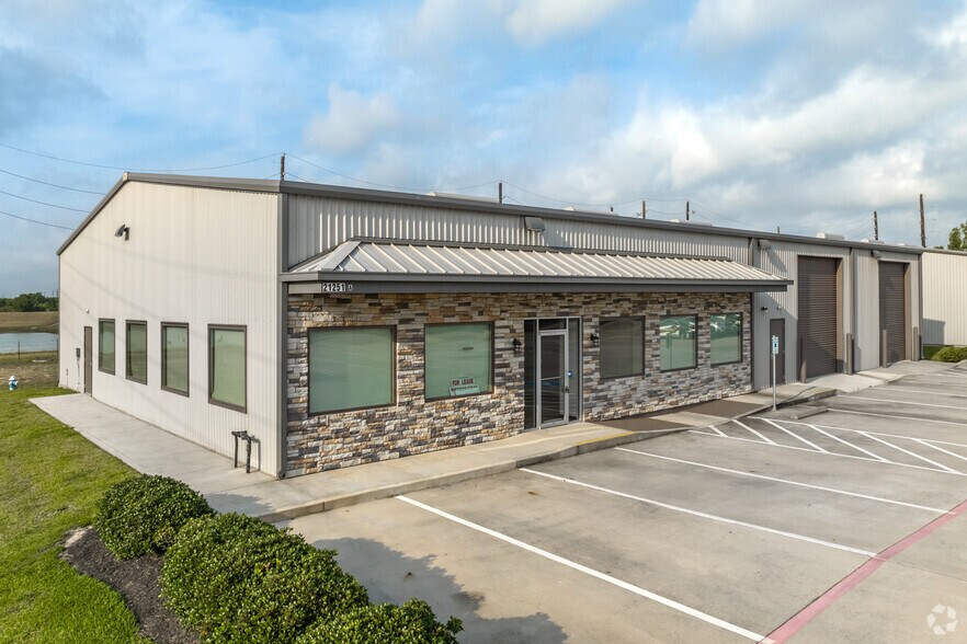 21251 FM 529 Rd, Cypress, TX à louer - Photo de l’immeuble – Image 1 sur 11