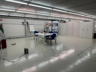 Plus de détails pour Industriel/Logistique à louer
