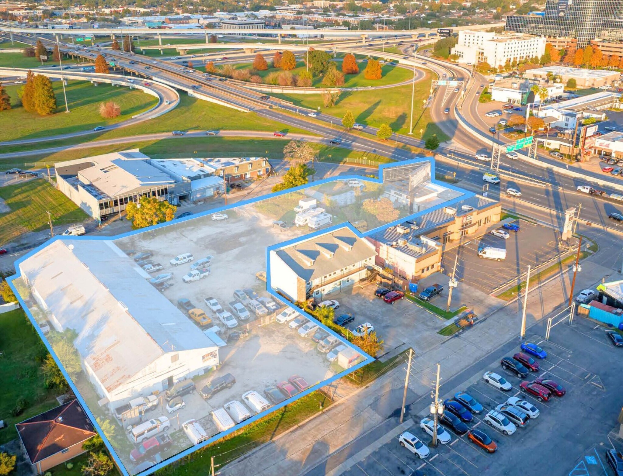 2312 N Causeway Blvd, Metairie, LA à louer Photo principale– Image 1 sur 8