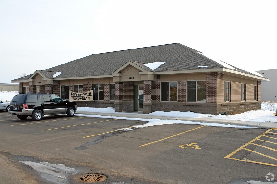 1330-1334 Hosford St, Hudson, WI à louer - Photo de l’immeuble – Image 2 sur 8