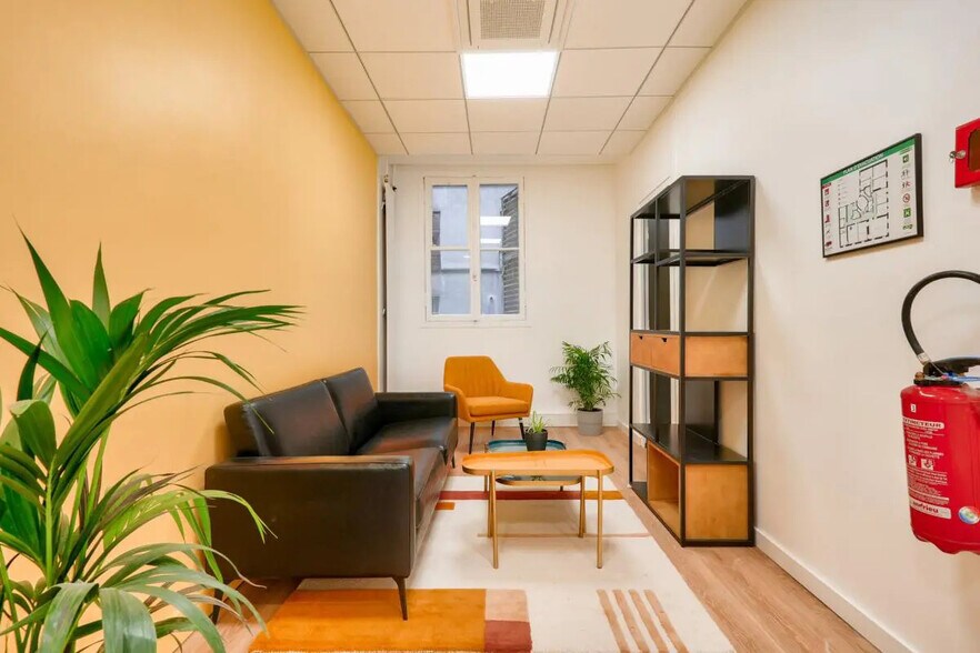 144 Boulevard Haussmann, Paris à louer - Photo de l’immeuble – Image 3 sur 13