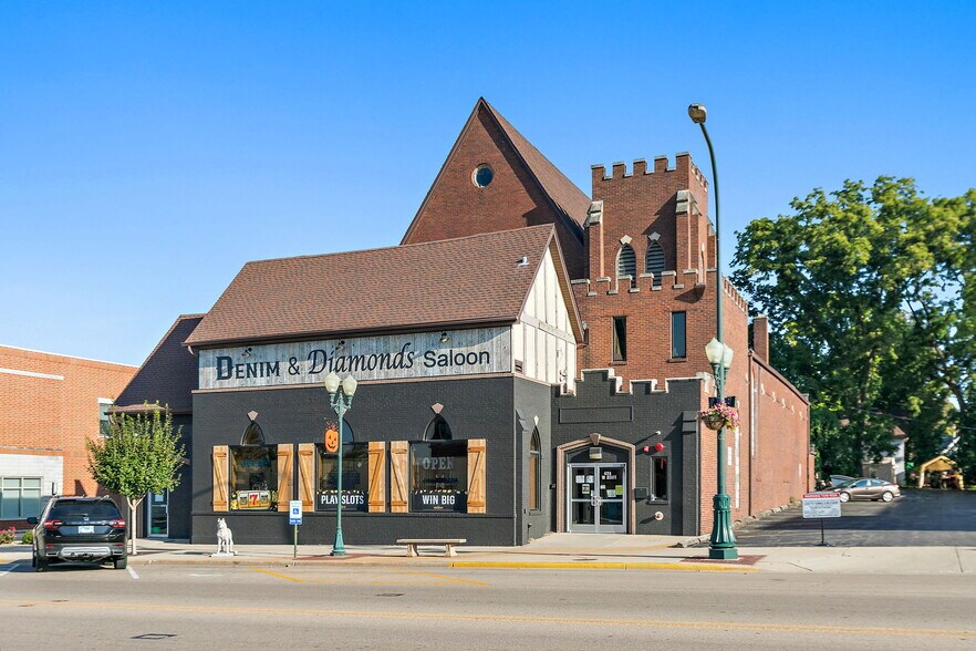 425 W State St, Sycamore, IL à vendre - Photo de l’immeuble – Image 1 sur 25