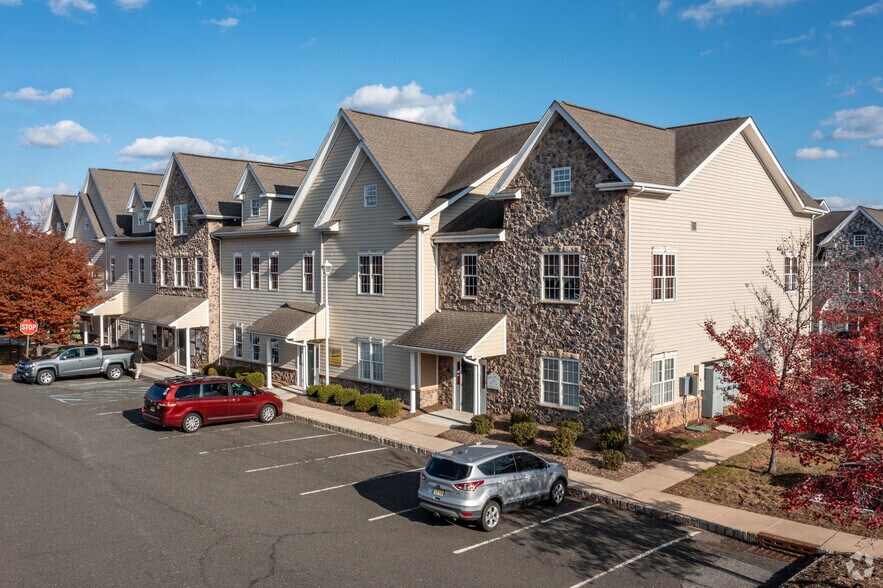 5 Walter E Foran Blvd, Flemington, NJ à louer - Photo de l’immeuble – Image 1 sur 35